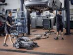 Kärcher KM 70/30 C Bp 2SB – Akku-Kehrmaschine mit Auffangbehälter – OHNE Akku und Ladegerät – Image 3
